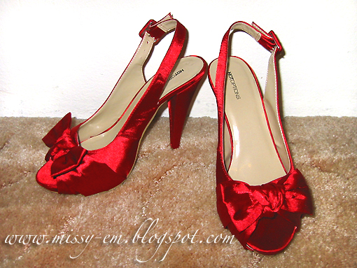 red satin bow shoes